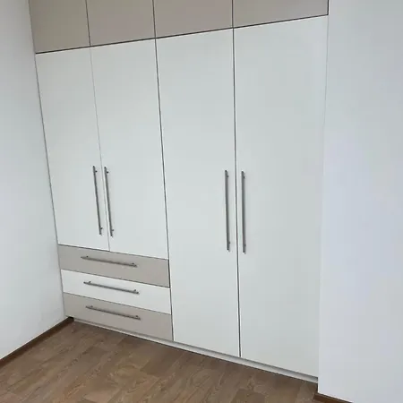 Helles In Mit Balkon Kemping